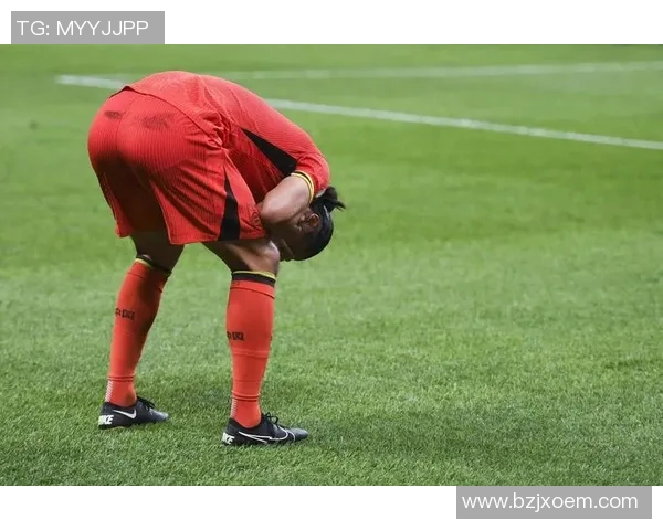 足球明星因失误泪洒赛场真情道歉瞬间回顾图片大全